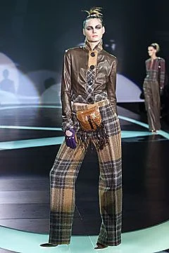 Look 25